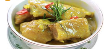 Gà nấu sả món ăn bổ sung thêm tinh bột nghệ hàng ngày cho gia đình bạn