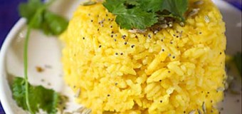 Cơm nghệ vàng nước dừa thơm ngon bổ dưỡng