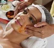 Làm cách nào để da trắng sáng và trị mụn trứng cá hiệu quả?