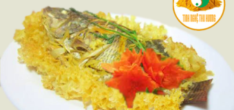 Các món ăn hàng ngày bổ sung nghệ vàng: cá rô phi hấp nấm tuyết