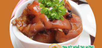 Các món ăn hàng ngày bổ sung tinh bột nghệ: chân giò om ngũ vị